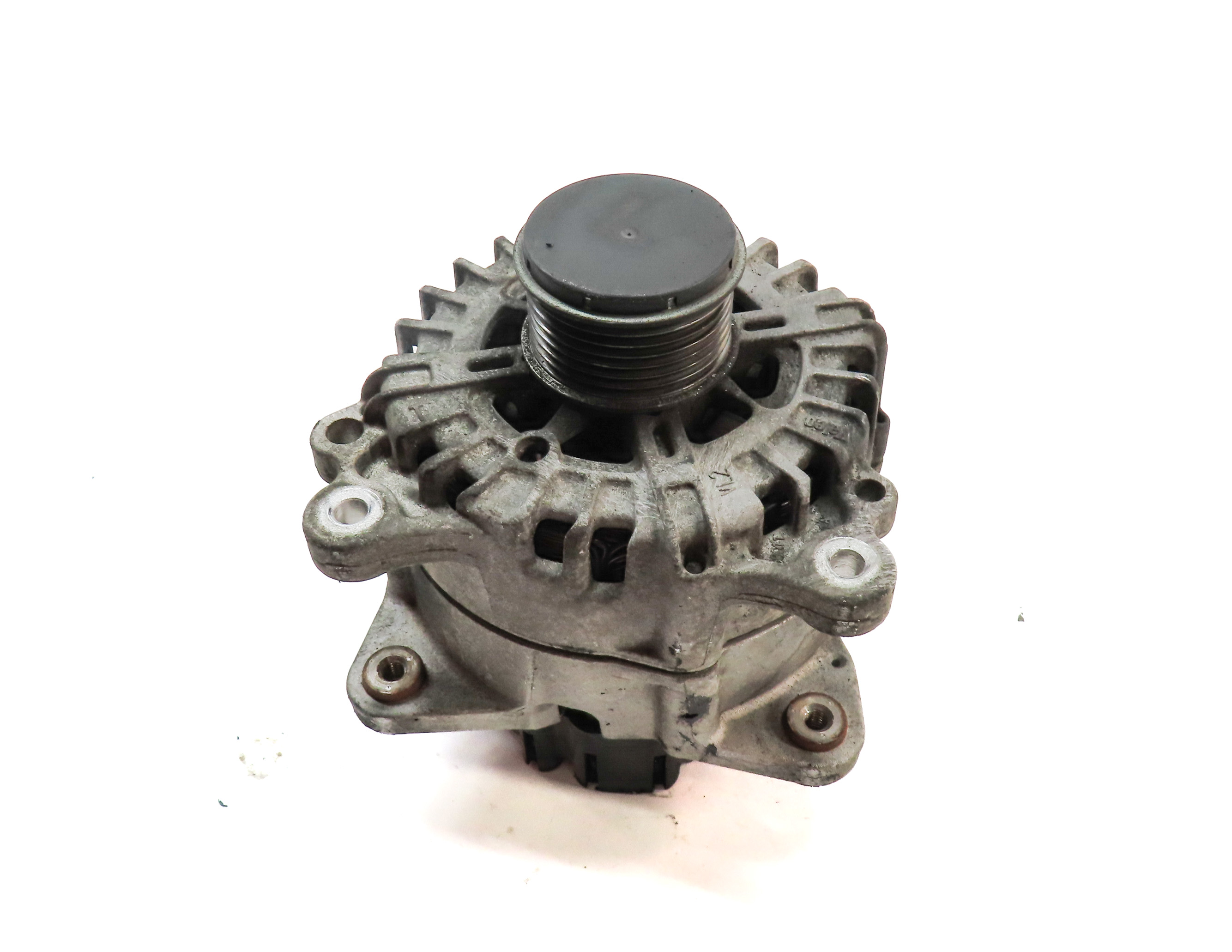 2010 PORSCHE CAYENNE (957) 3.6L (VR6) ENGINE 220 AMP ALTERNATOR — exact item pictured